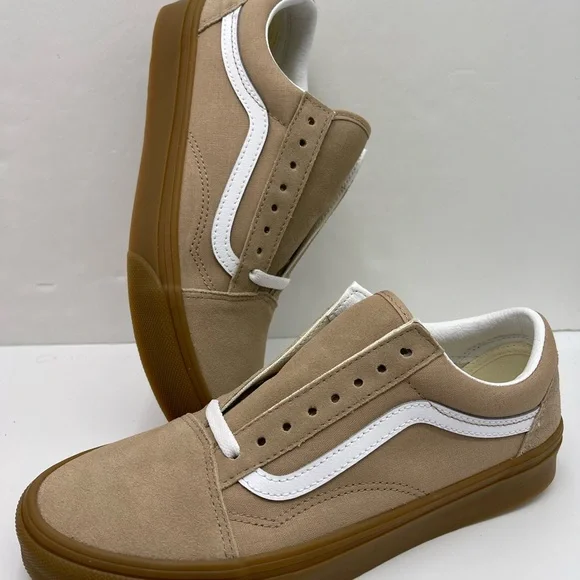 Vans Men’s Beige and White Sneakers Old Skool
Sesame/Gum
VN0A38G1QA2 Sneakers - Picture 16 of 16